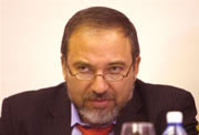 Lieberman configura una nueva política exterior israelí
